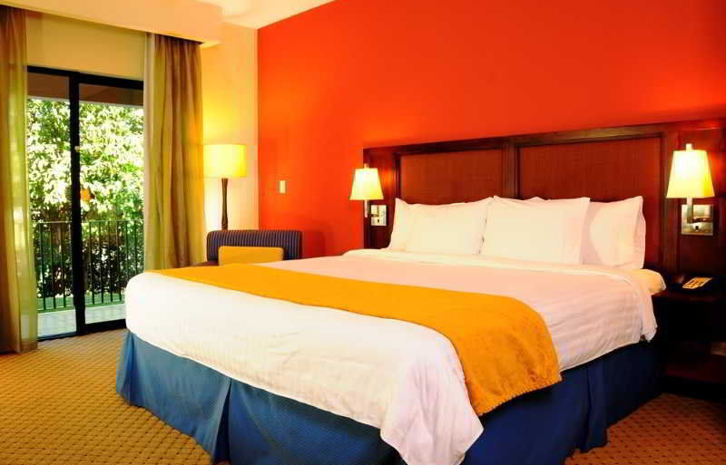 Courtyard By Marriott San Salvador Exterior foto